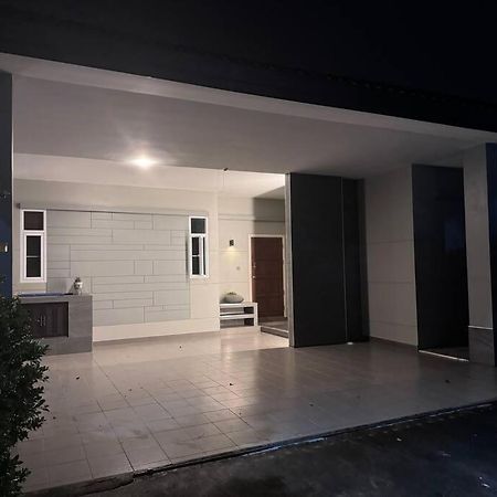 Panalee Banna Village独栋东区3卧室别墅远离尘嚣静谧之王 Nong Prue Exteriör bild