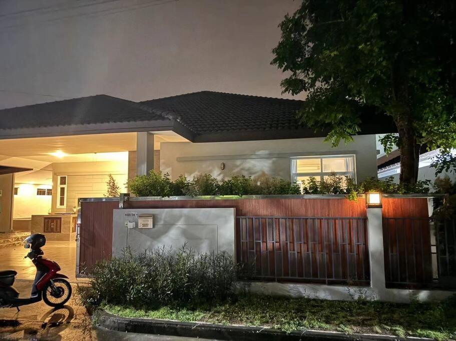 Panalee Banna Village独栋东区3卧室别墅远离尘嚣静谧之王 Nong Prue Exteriör bild
